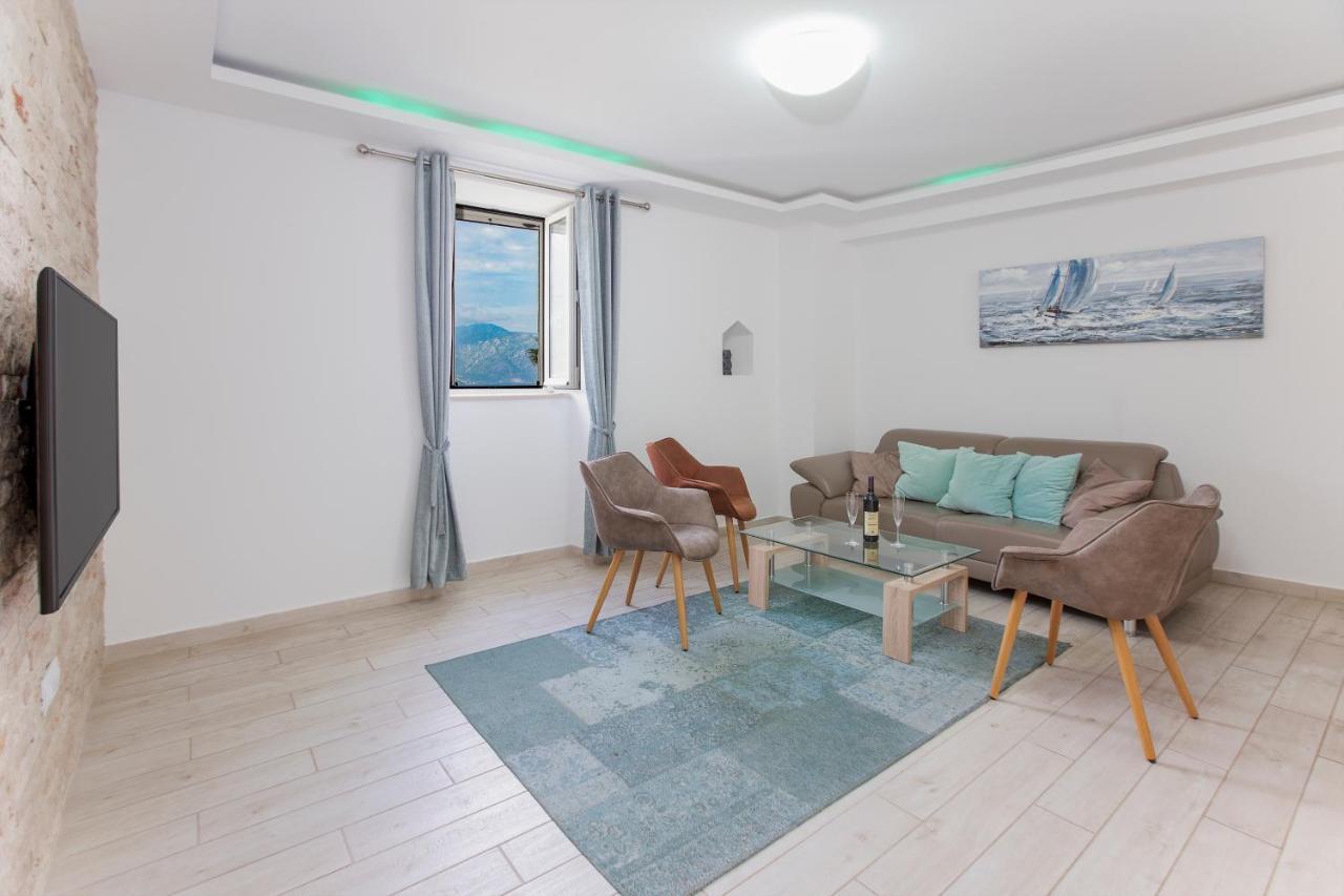Apartments D&V Kotor Zewnętrze zdjęcie